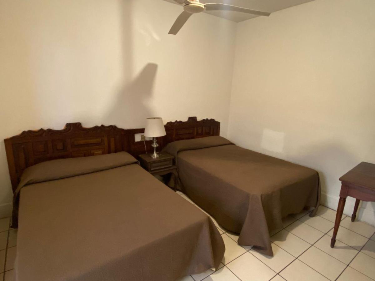 Hotel Maya Ixtlan Ixtlan del Rio Esterno foto