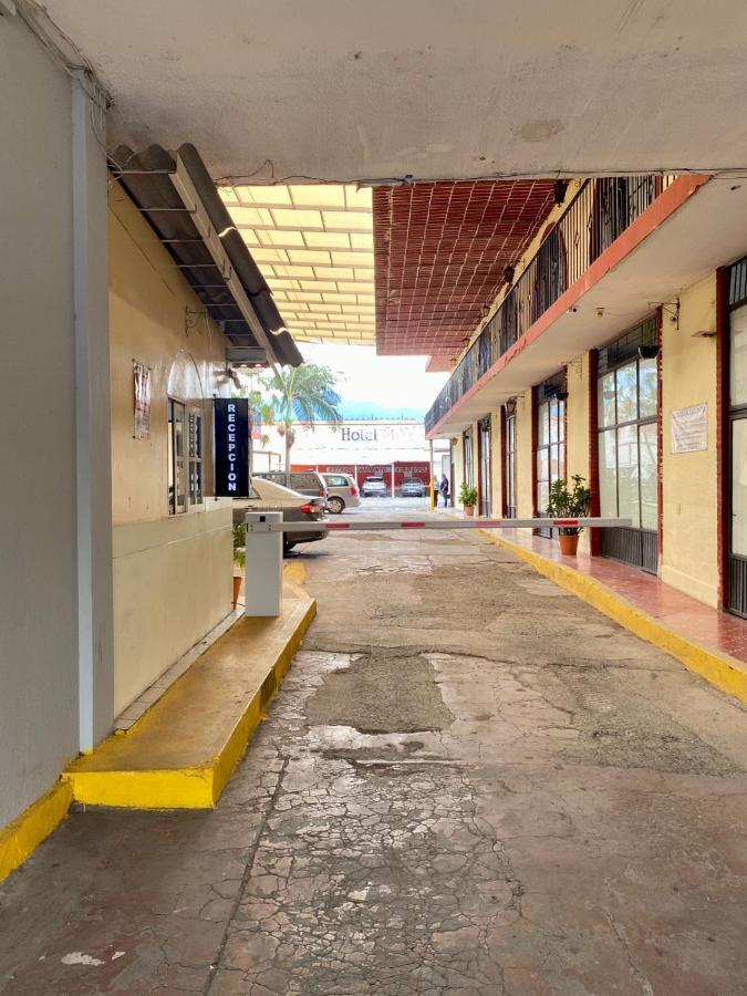 Hotel Maya Ixtlan Ixtlan del Rio Esterno foto